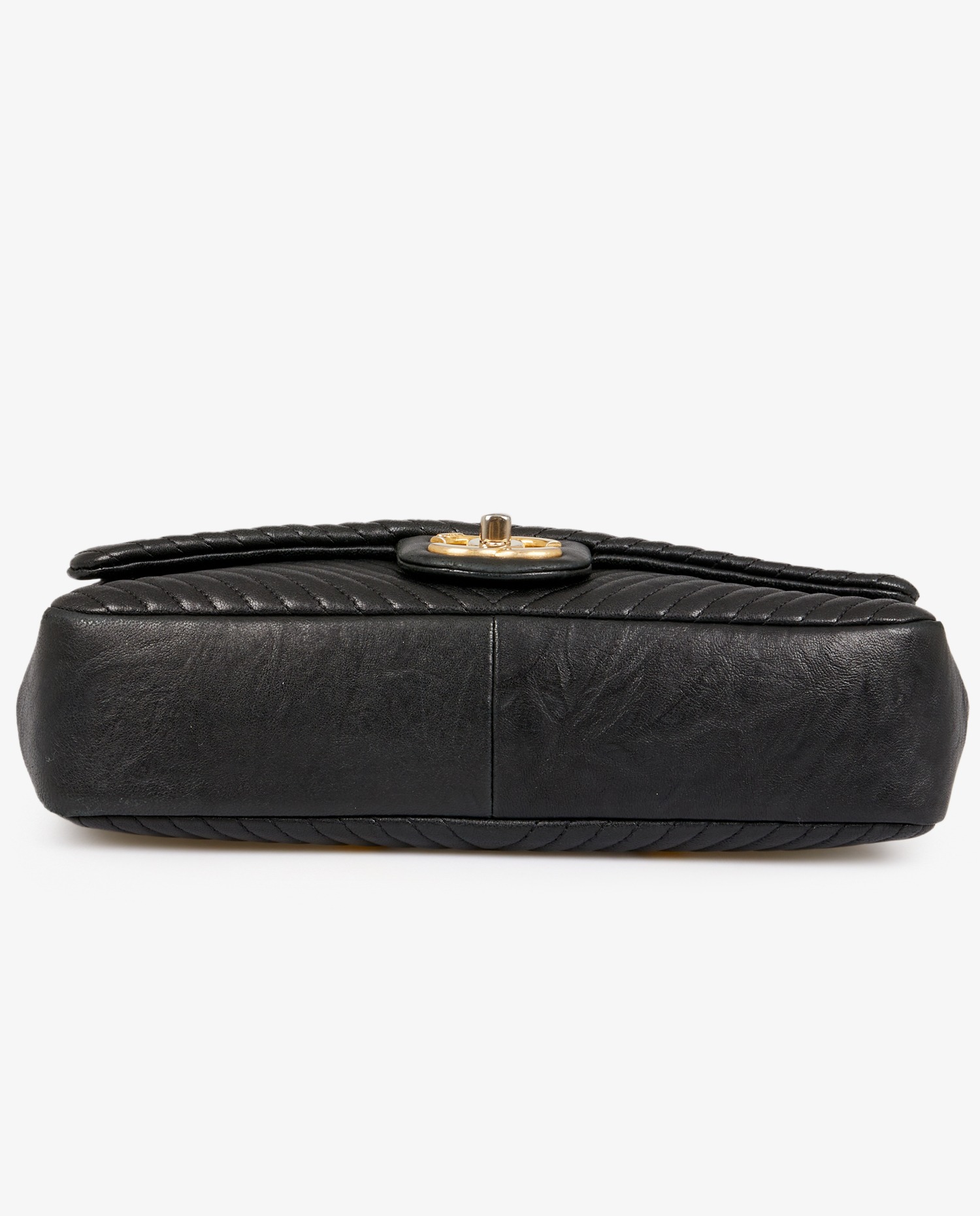 Chanel black chevron bag - Image 6