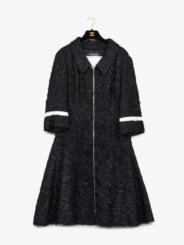 Robe manteau Chanel col blanc