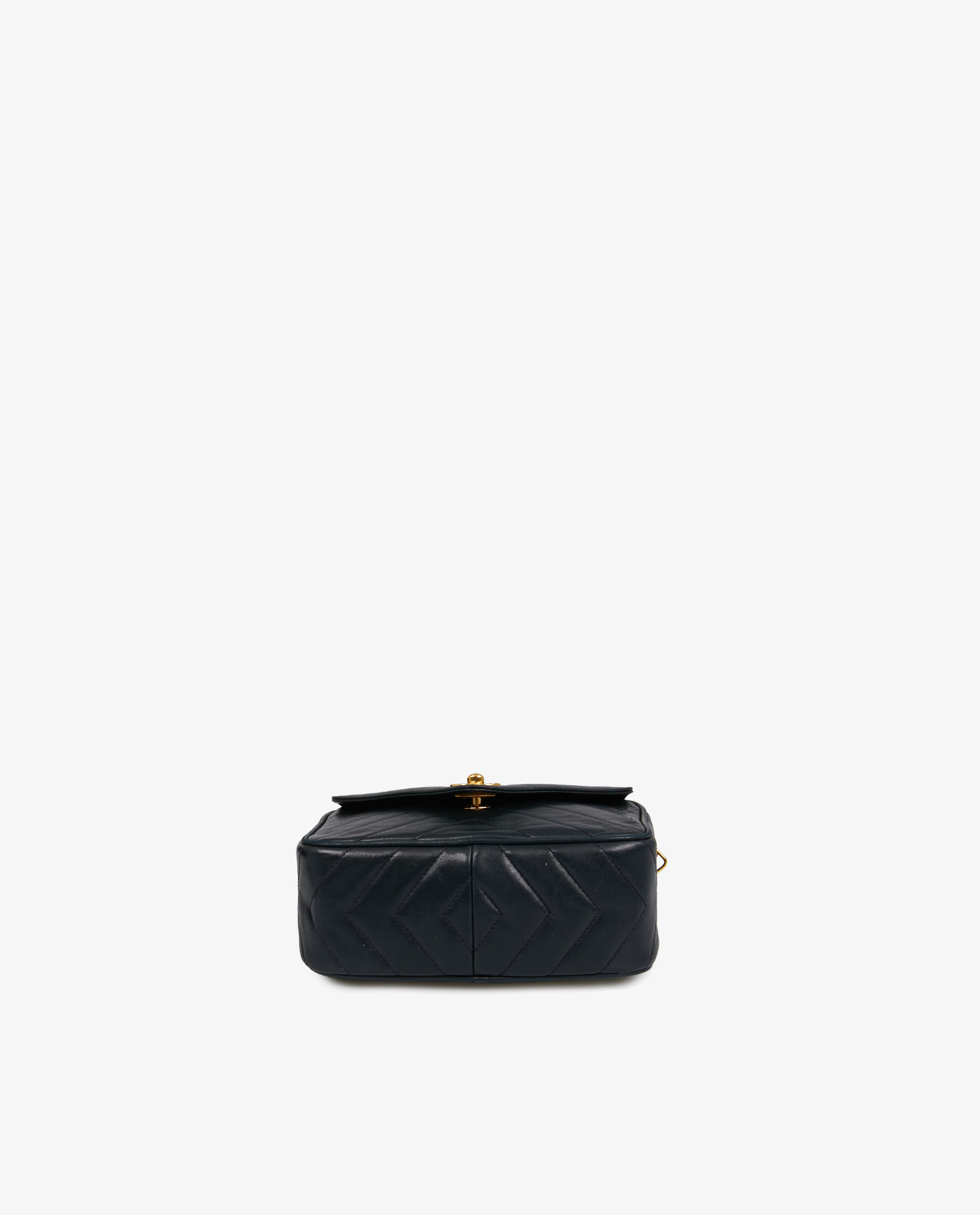 Small vintage Chanel leather Camera bag navy blue - Image 5