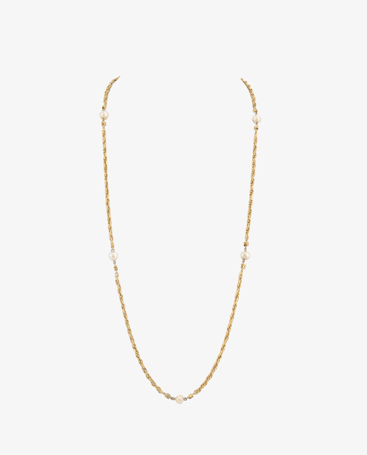 Chanel vintage long necklace with chain and pearls